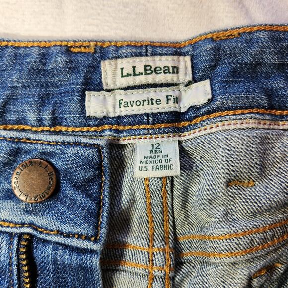 L.L. Bean Favorite Fit Jeans Women’s Size 12 Regular Blue Denim Stretch - Picture 2 of 8
